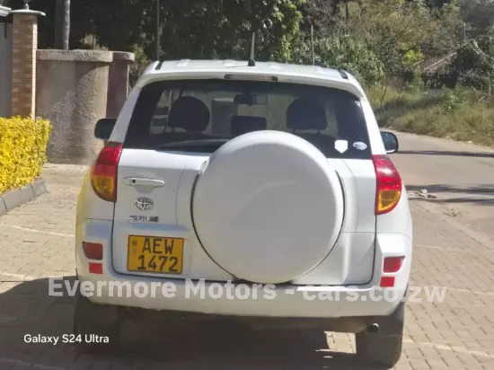 Picture of Toyota Rav4 2012