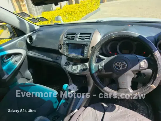 Picture of Toyota Rav4 2012