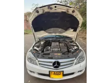 Picture of Mercedes Benz C-Class 2009