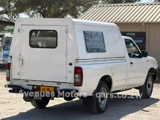 Picture of Nissan Hardbody 2019