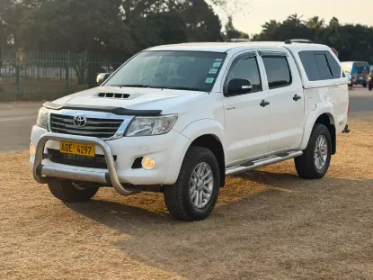 Picture of Toyota Hilux 2014
