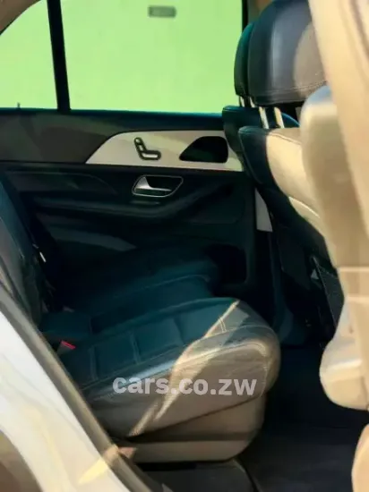 Picture of Mercedes Benz GLE 2020