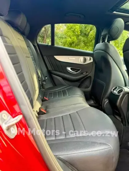 Picture of Mercedes Benz GLC 2017