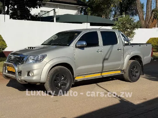 Picture of Toyota Hilux 2012