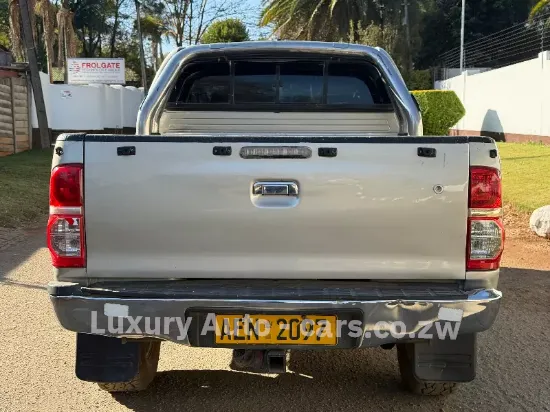 Picture of Toyota Hilux 2012