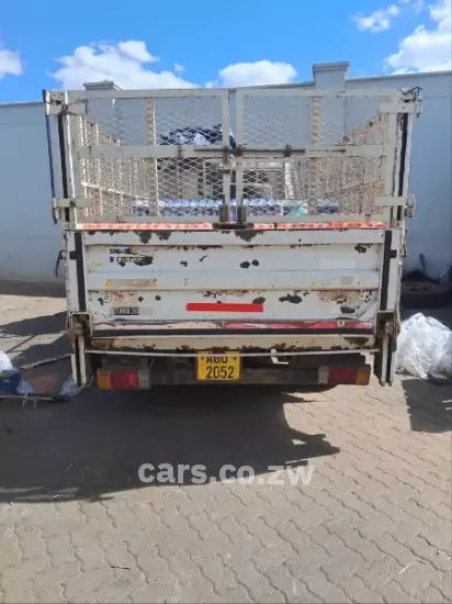Picture of Isuzu Isuzu elf 2006