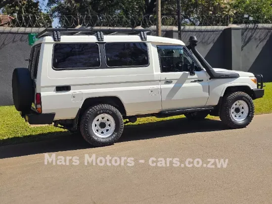 Picture of Toyota Land Cruiser 2018