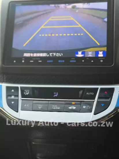 Picture of Honda Jade 2015