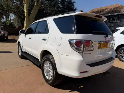 Picture of Toyota Fortuner 2015