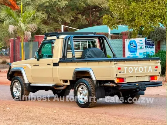 Picture of Toyota Land Cruiser 2019