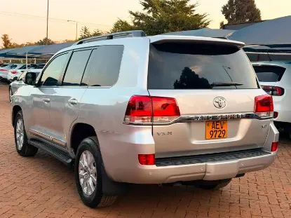 Picture of Toyota Land Cruiser 2018