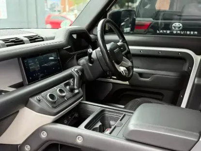 Picture of Land Rover Defender 2020