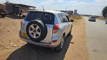 Picture of Toyota Rav4 2005