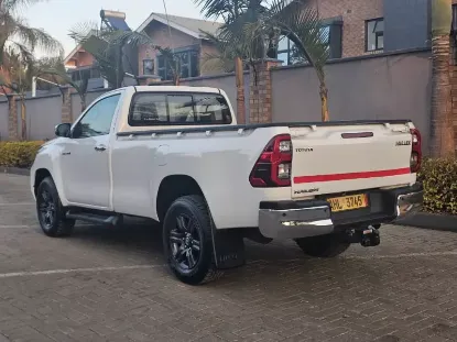 Picture of Toyota Hilux 2022