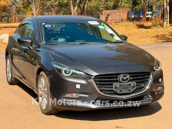 Picture of Mazda Axela 2016