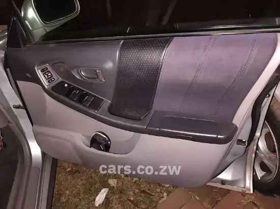 Picture of Subaru Forester 2001