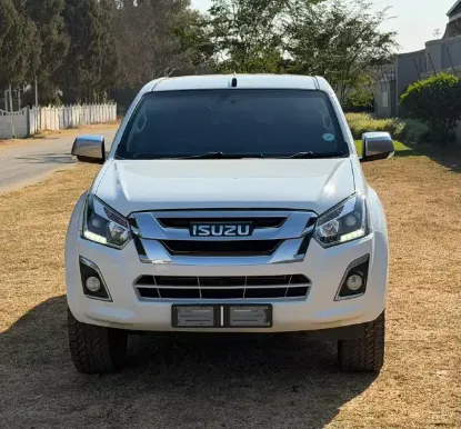Picture of Isuzu KB300 2017