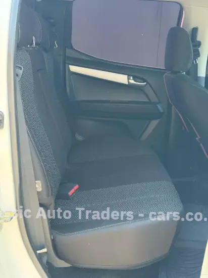 Picture of Isuzu KB300 2017