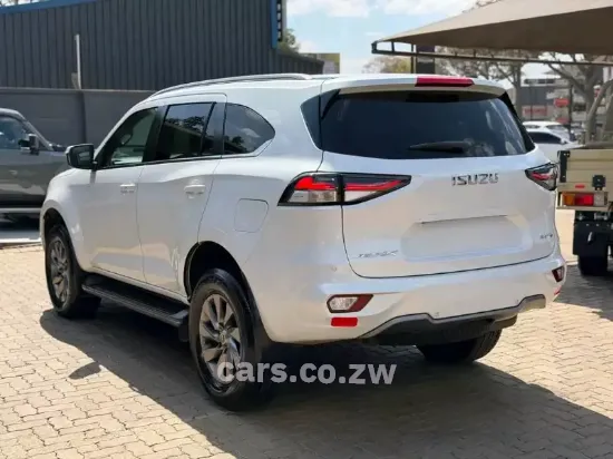 Picture of Isuzu Mu-X 2021
