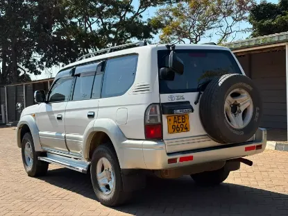 Picture of Toyota Prado 2000