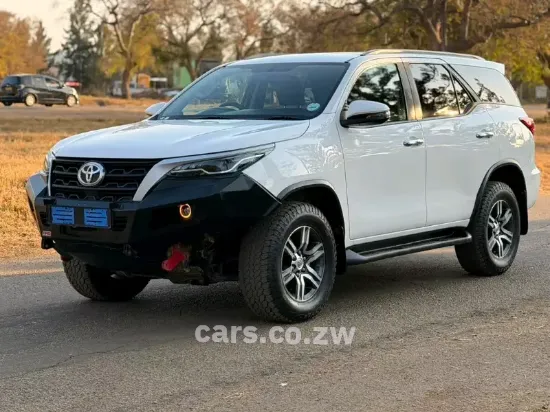 Picture of Toyota Fortuner 2020