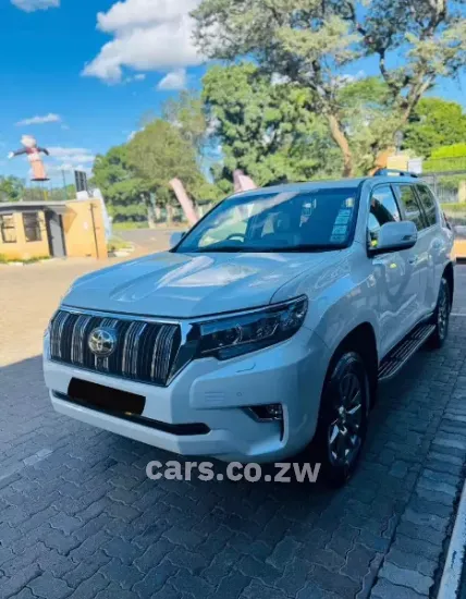 Picture of Toyota Prado 2020