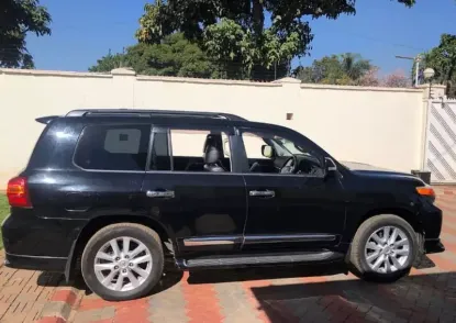 Picture of Toyota Land Cruiser 2014