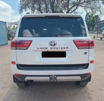 Picture of Toyota Land Cruiser 2023