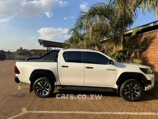Picture of Toyota Hilux 2025