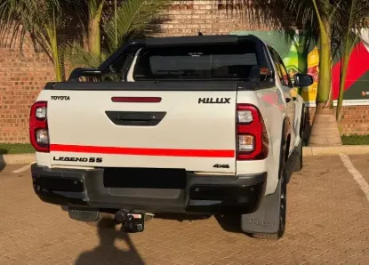 Picture of Toyota Hilux 2025