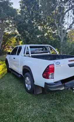 Picture of Toyota Hilux 2017