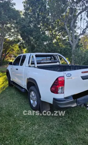 Picture of Toyota Hilux 2017