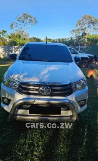 Picture of Toyota Hilux 2017