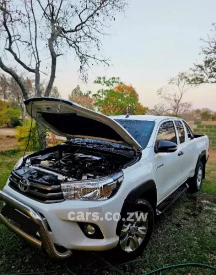 Picture of Toyota Hilux 2017