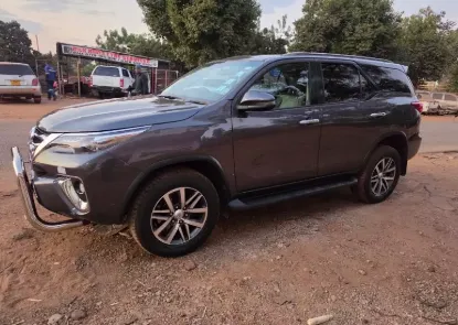 Picture of Toyota Fortuner 2018