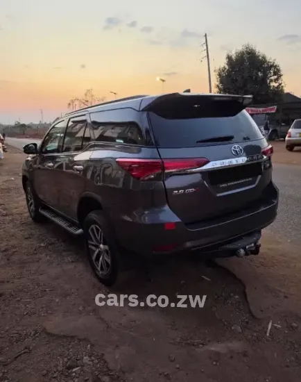 Picture of Toyota Fortuner 2018