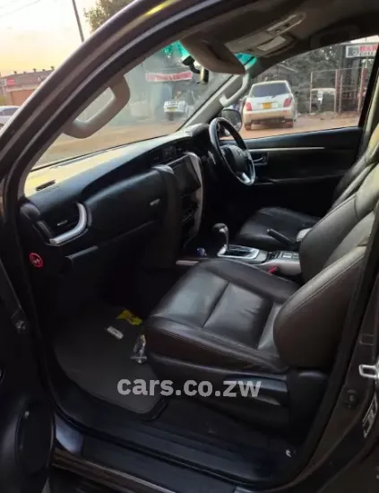 Picture of Toyota Fortuner 2018