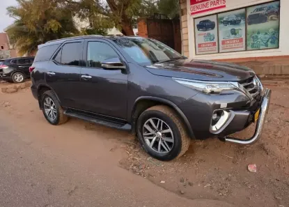 Picture of Toyota Fortuner 2018