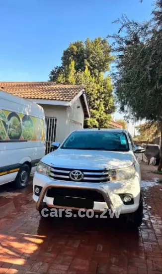 Picture of Toyota Hilux 2017
