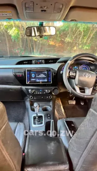 Picture of Toyota Hilux 2017