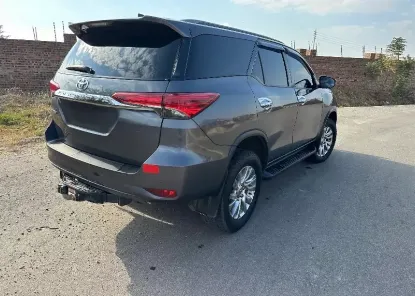 Picture of Toyota Fortuner 2021