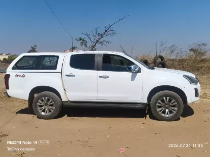 Picture of Isuzu KB300 2017