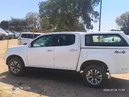 Picture of Isuzu KB300 2017