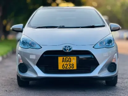 Picture of Toyota Aqua for hire!