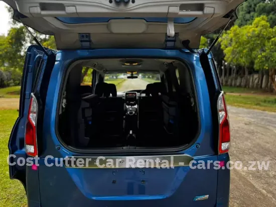 Picture of Nissan Serenas C27 (7 seater) for hire!