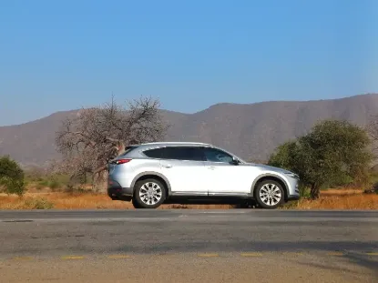 Picture of Mazda CX-8 six / seven seater for hire!