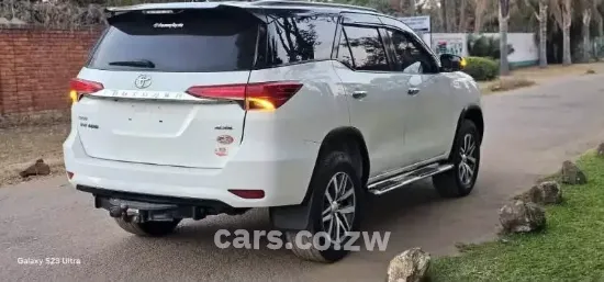 Picture of Toyota Fortuner 2018
