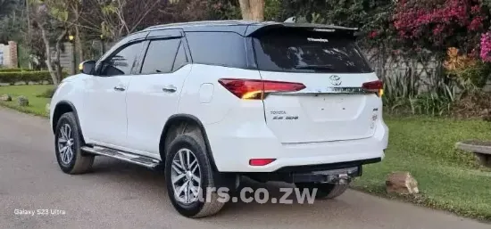 Picture of Toyota Fortuner 2018