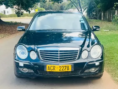 Picture of Mercedes Benz E-Class 2009