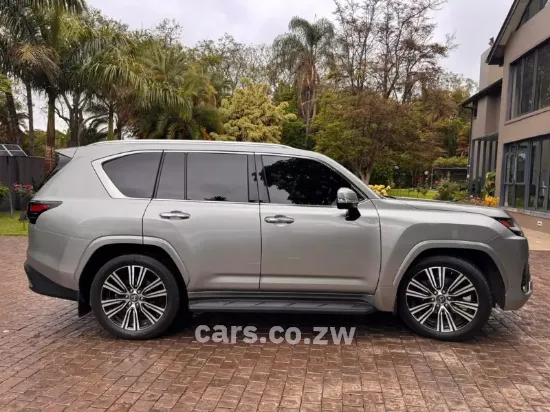 Picture of Lexus LX 2025